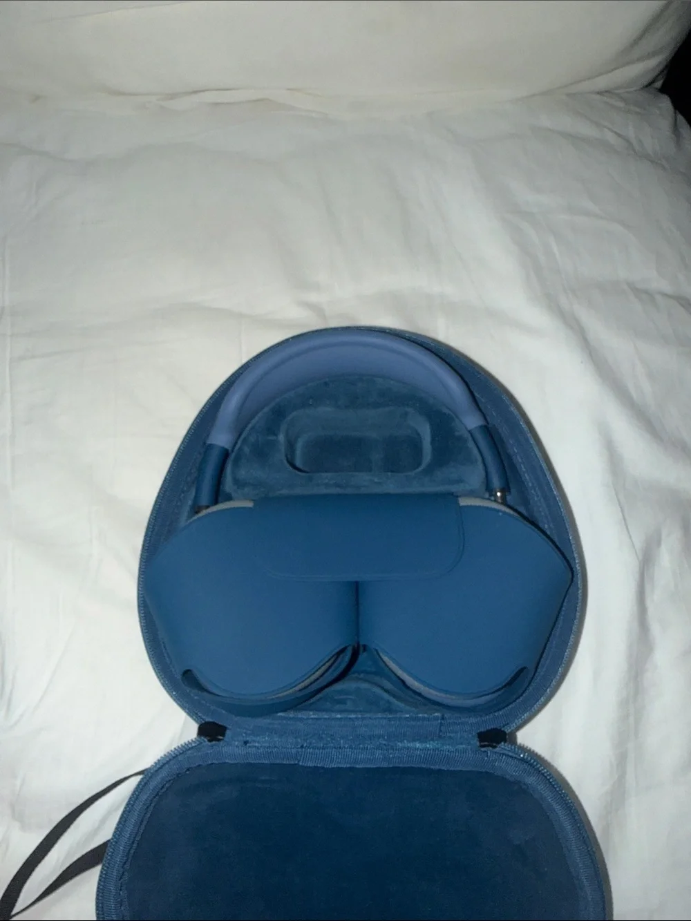 Apple AirPod Max- Blue